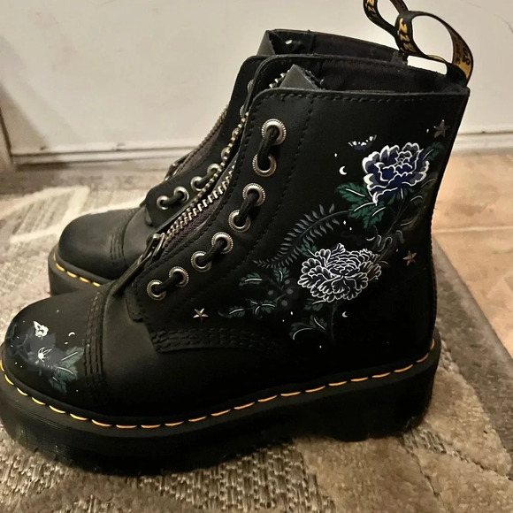Dr. Martens Sinclair Floral Boots - Picture 3 of 7